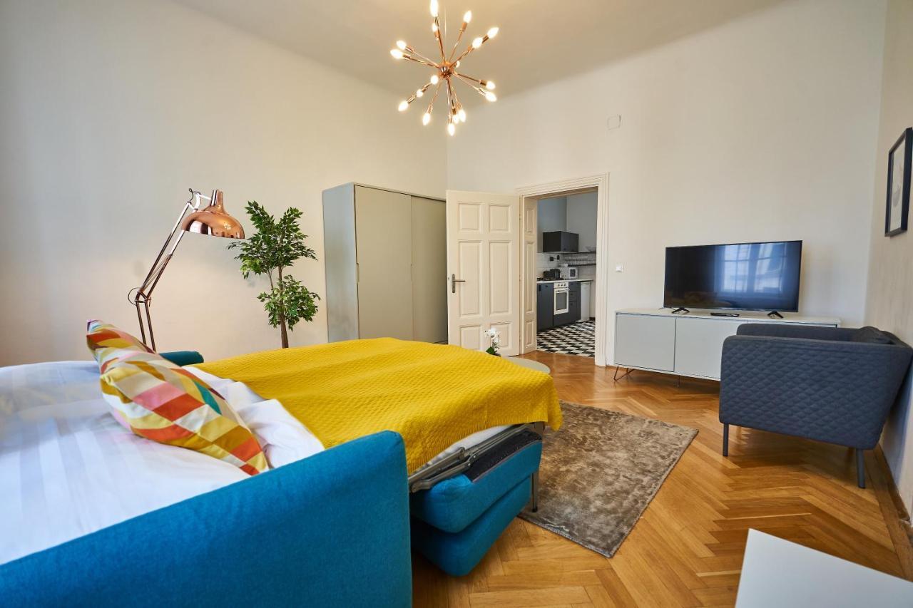 Fancy Home For 5 With Self-Check-In At Spittelberg เวียนนา ภายนอก รูปภาพ