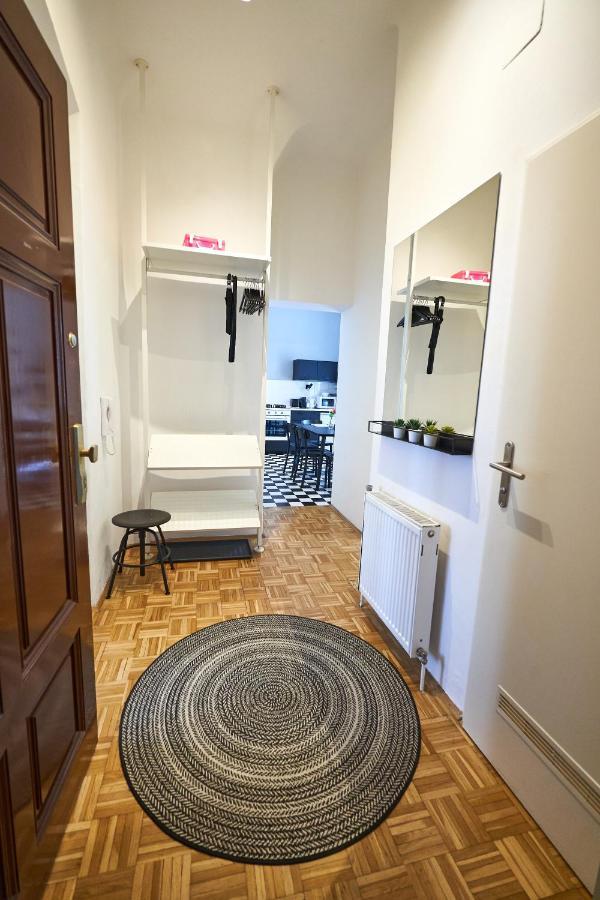 Fancy Home For 5 With Self-Check-In At Spittelberg เวียนนา ภายนอก รูปภาพ